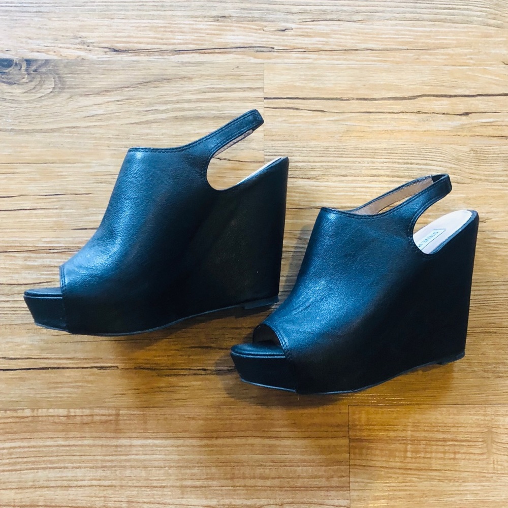Steve Madden Black Open Toe Wedges